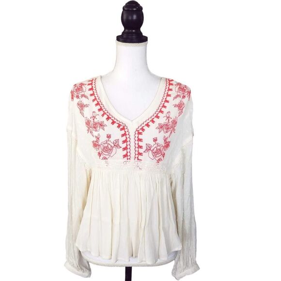 NEW NWT Chelsea & Violet Boho Floral Embroidered Long-Sleeve Top Size Small - Picture 1 of 6
